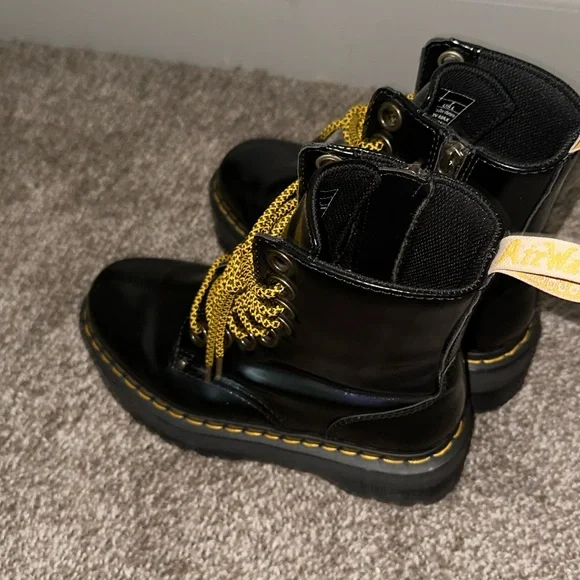 DR. MARTENS Jadon Womens Platform Boots - Picture 4 of 7